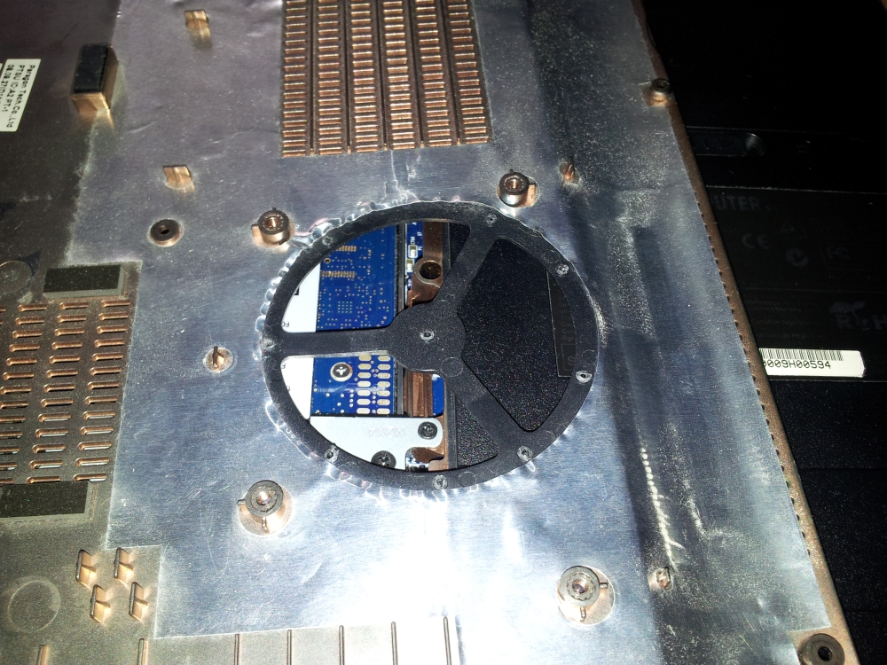 Abdeckung entfernt XMG5 CPU Abdeckung